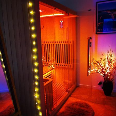 Spabyelleetlui Spa Rouge Ou Bleu Mouscron Kültér fotó